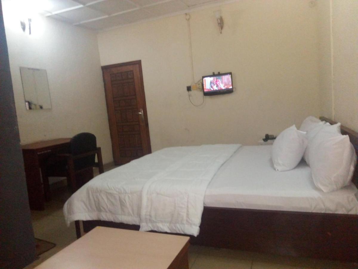Holla-Jobi Guest House Λάγος Εξωτερικό φωτογραφία